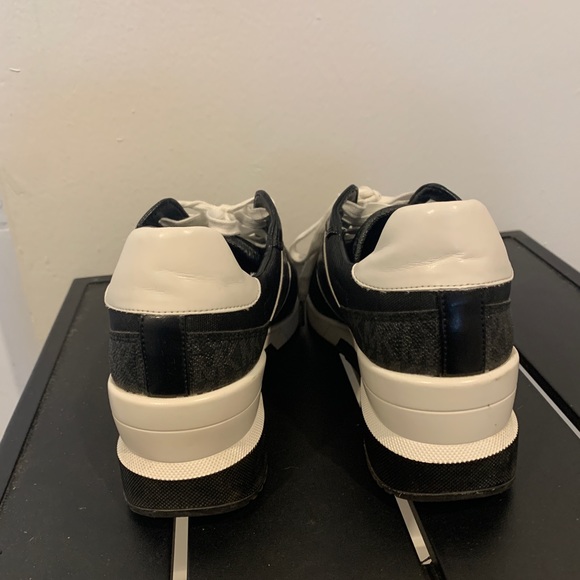 Michael Korea wedge sneaker - Picture 3 of 4